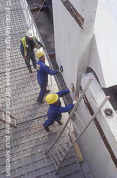 Lige, liaison autoroutire E4O-E25